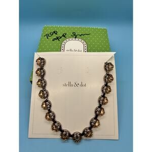 Stella & Dot Fleur Necklace